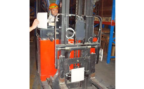 RFID技術應用于智能倉儲叉車改裝